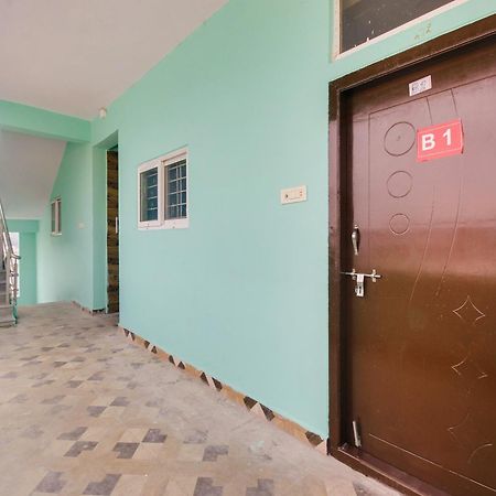Hotel O R.J.International Pedda Ambarpet Exterior photo